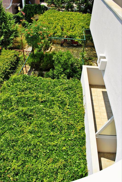 Apartments Buljevic Vrboska Habitación foto